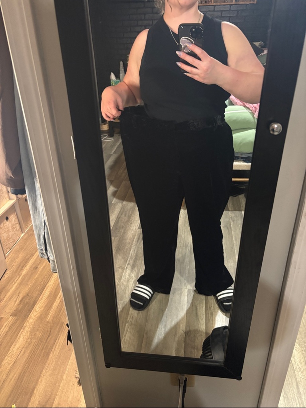 Foxblood Women's Black High-Waist Wide-Leg Pants - Picture 4 of 6